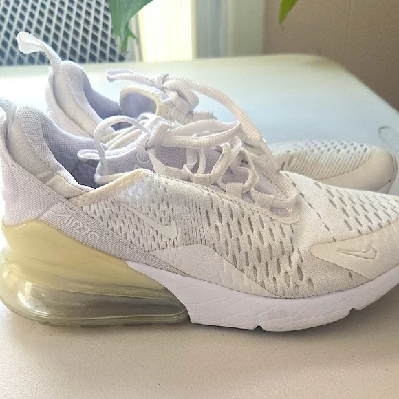 Nike Air Max 270 Sneakers White/Cream Size 4 Youth - Picture 10 of 12
